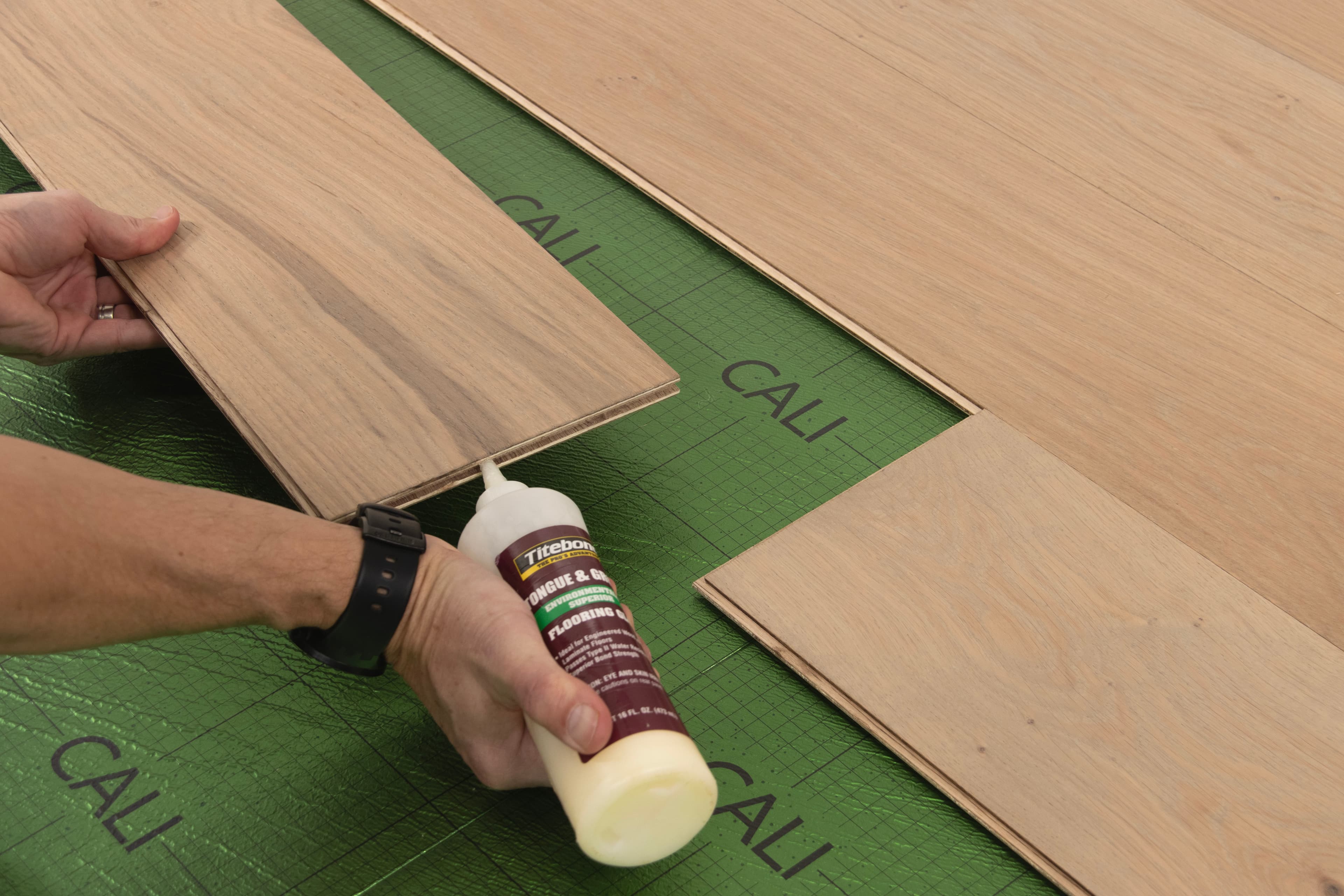 Titebond Tongue & Groove Flooring Glue - Image 2