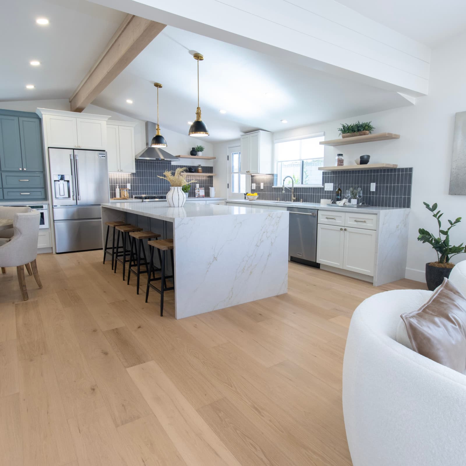 CALI Sonoma Salt Oak Engineered Hardwood - Green to the Core Flooring Barrel Collection - view 3