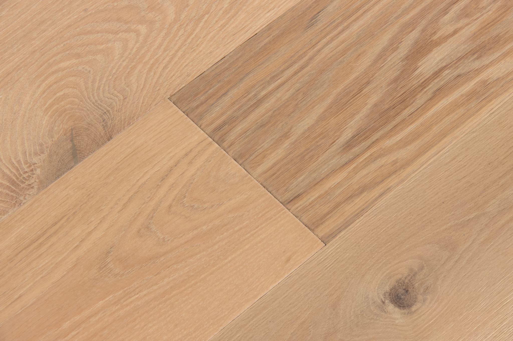 CALI Sonoma Salt Oak Engineered Hardwood - Green to the Core Flooring Barrel Collection - view 6