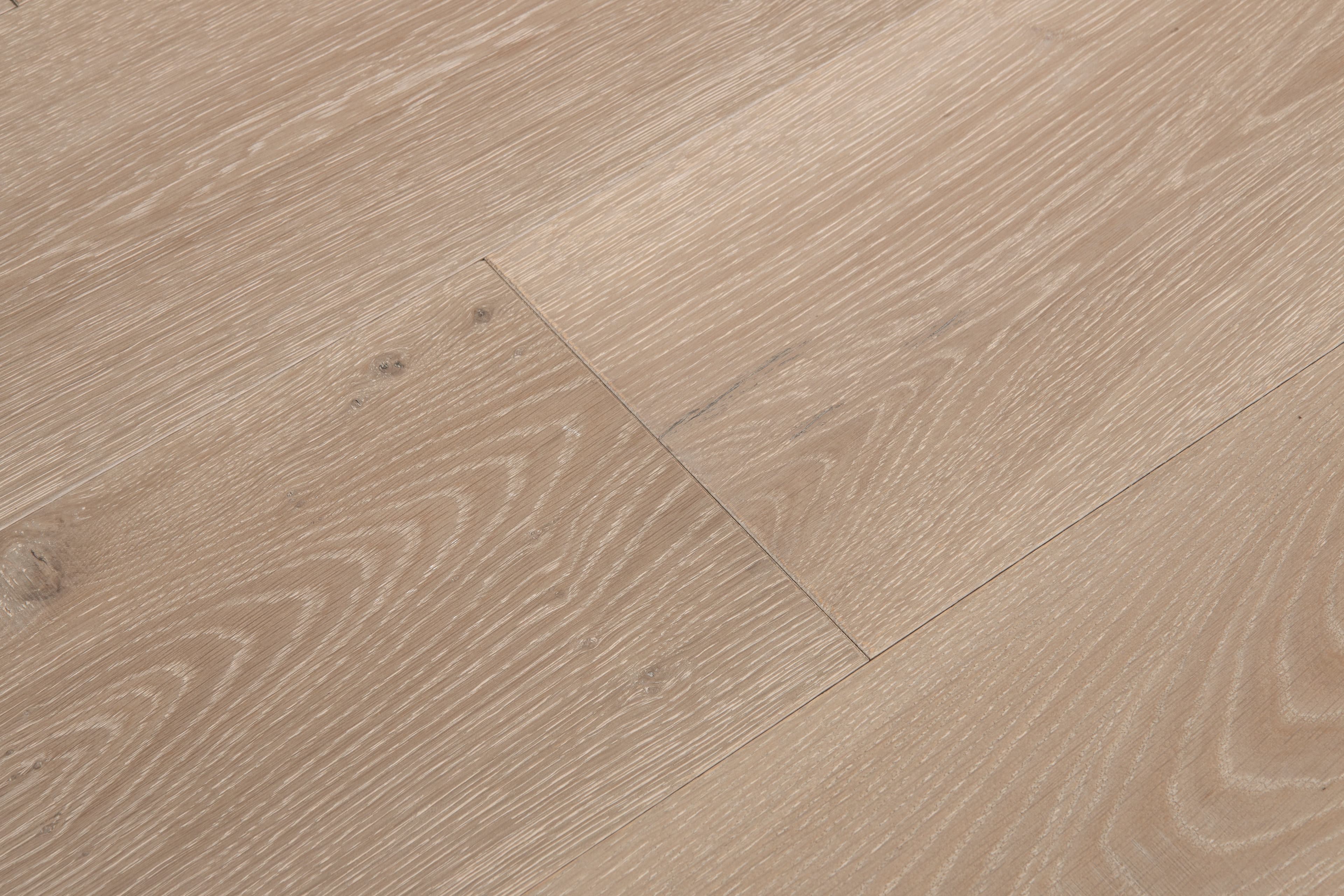 Sauvignon Oak Engineered Hardwood Flooring - Image 5