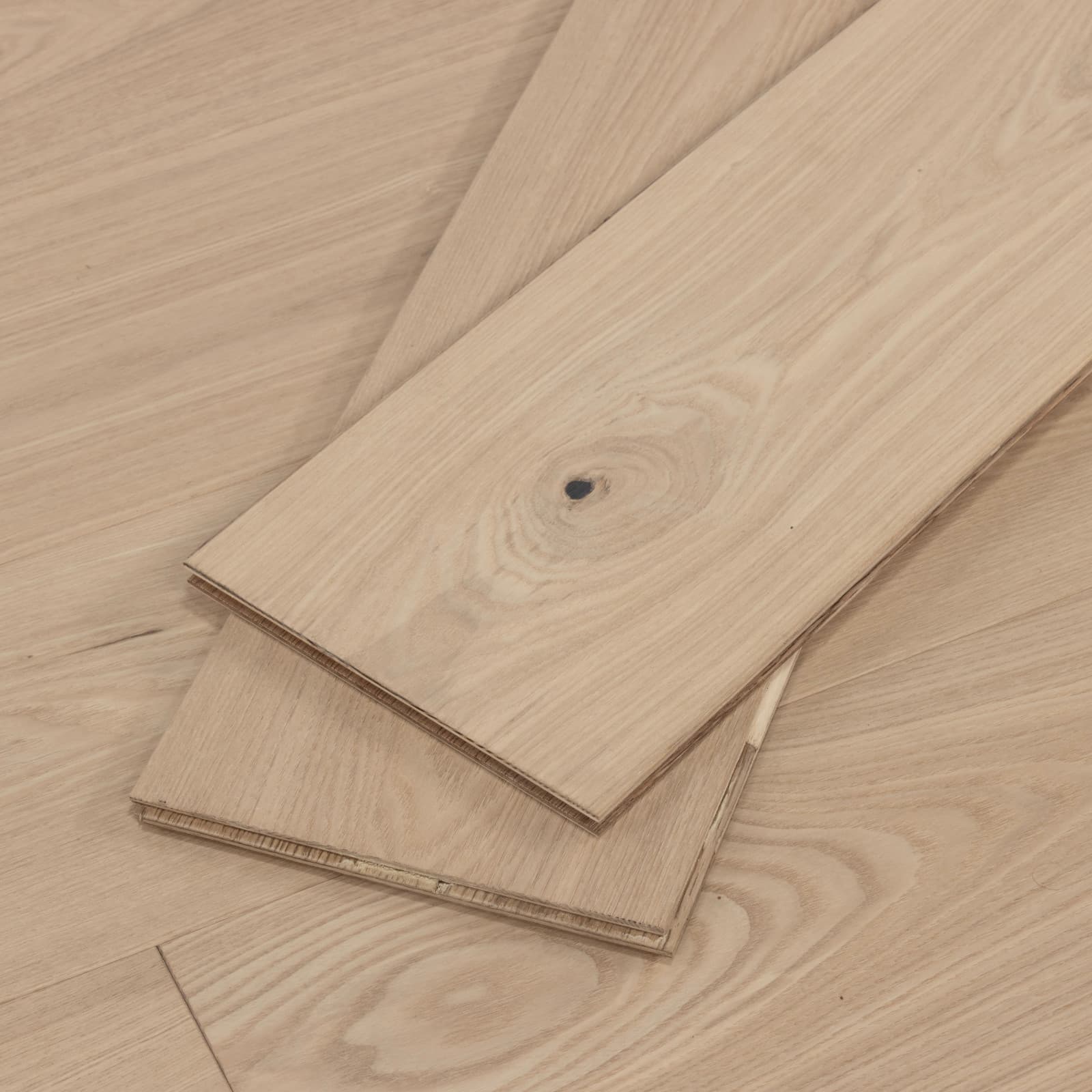 CALI Clarified Ash Engineered Flooring — Varietals Collection — detail view 6
