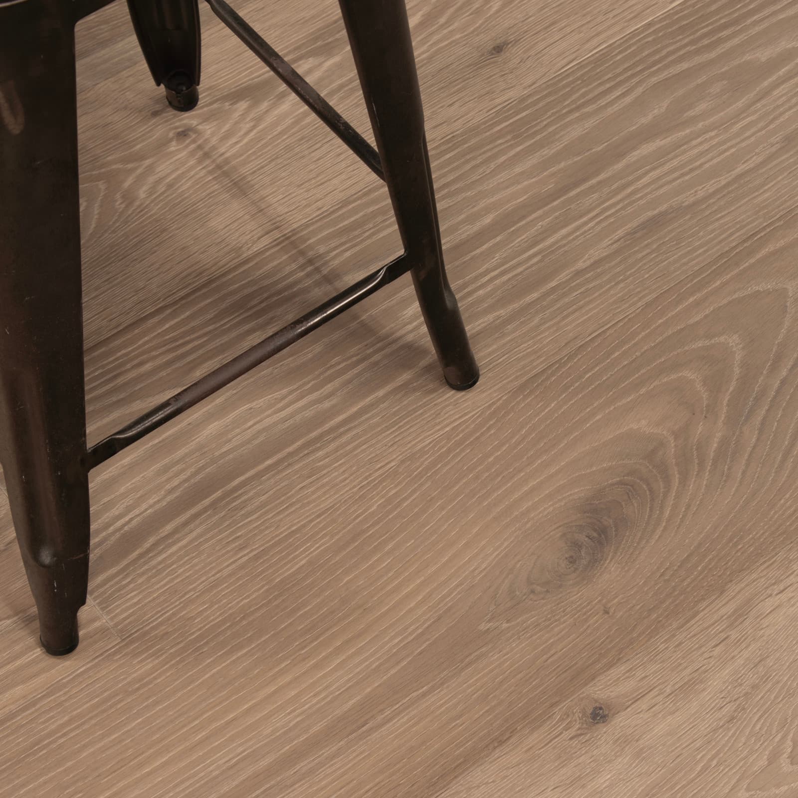 CALI Shipboard Sauv Engineered Hardwood - Green to the Core Flooring — First Press Collection — detail view 3