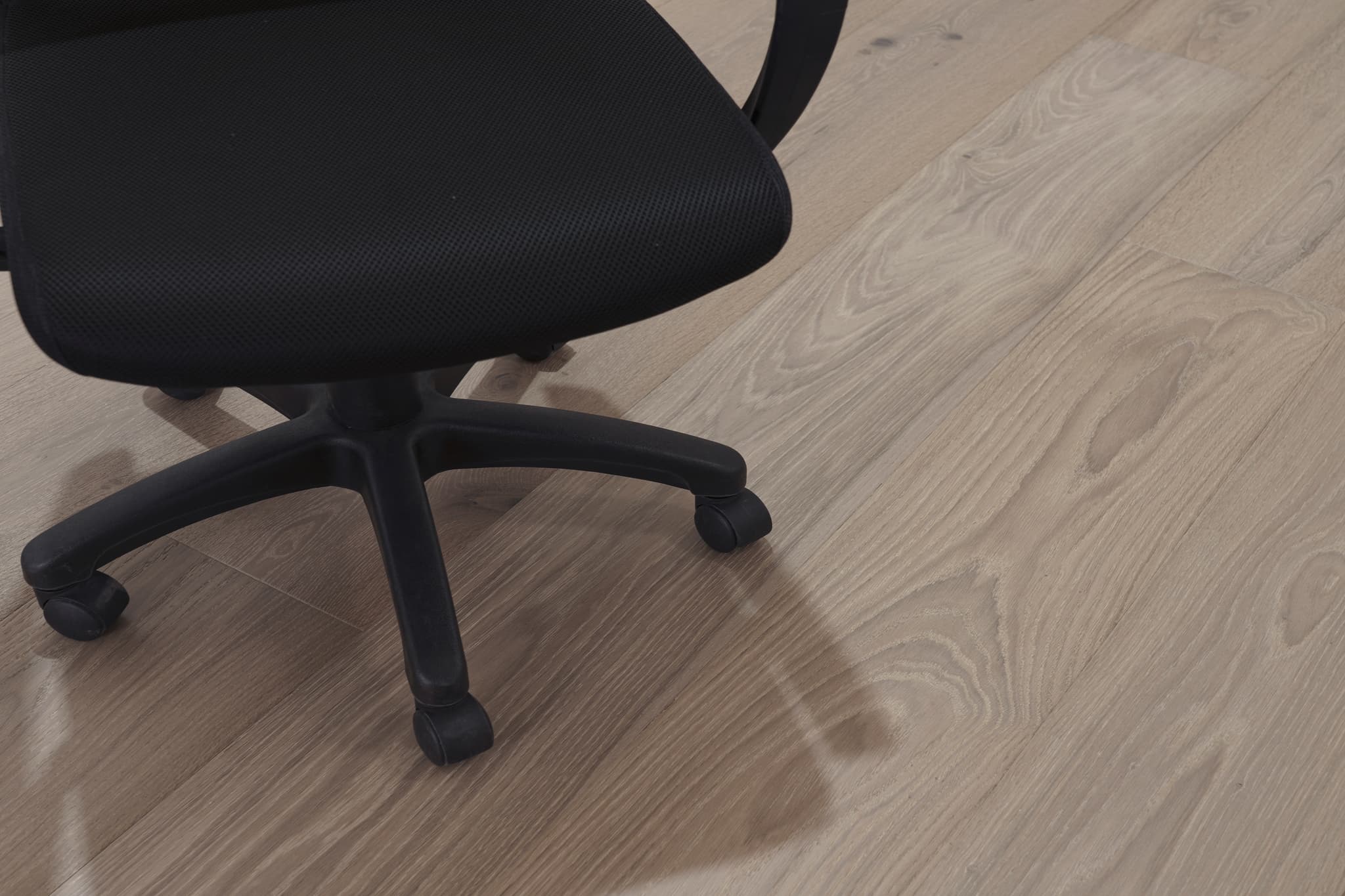 CALI Shipboard Sauv Engineered Hardwood - Green to the Core Flooring Barrel First Press Collection - view 3