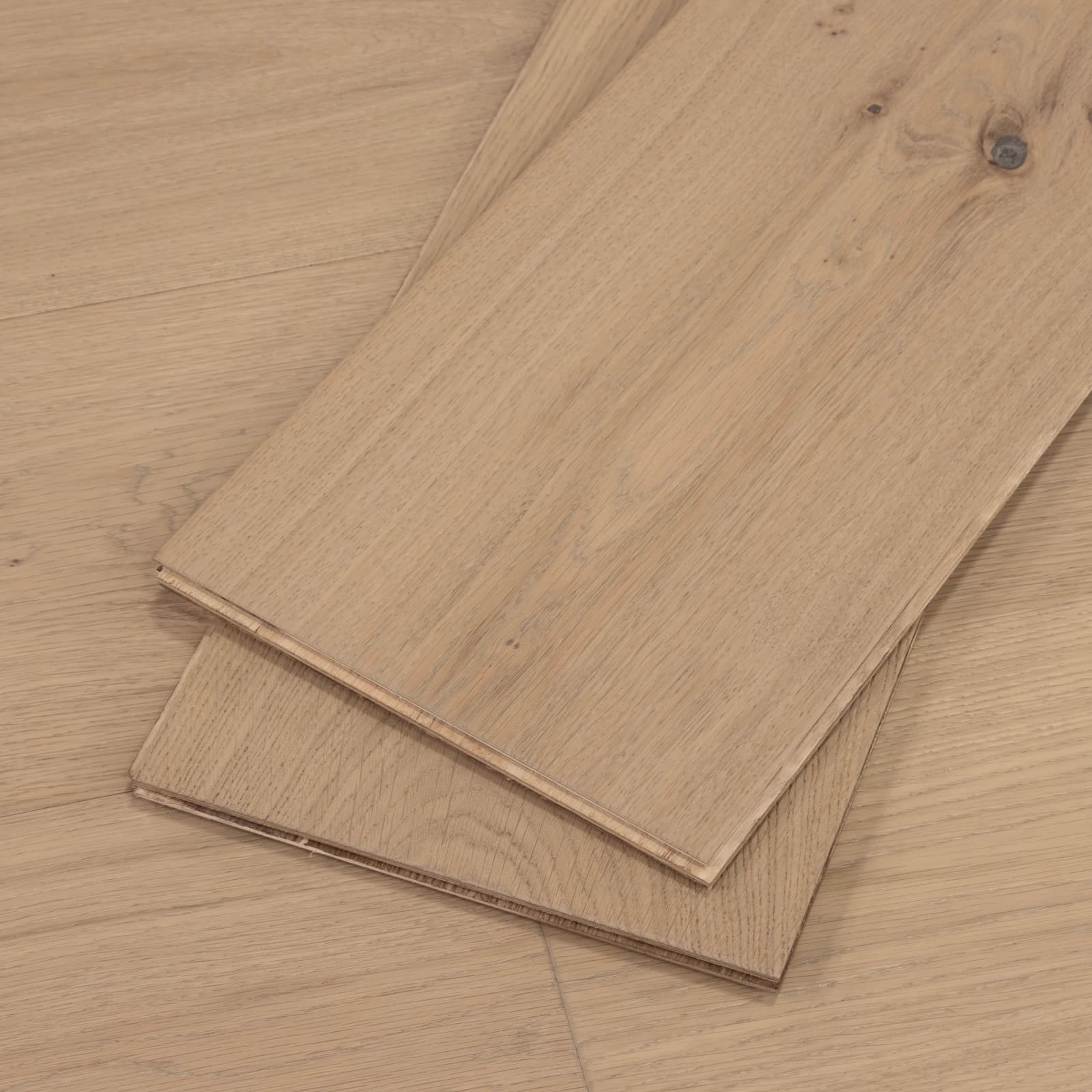 CALI Linden Blossom Engineered Hardwood - Green to the Core Flooring — First Press Collection — detail view 7