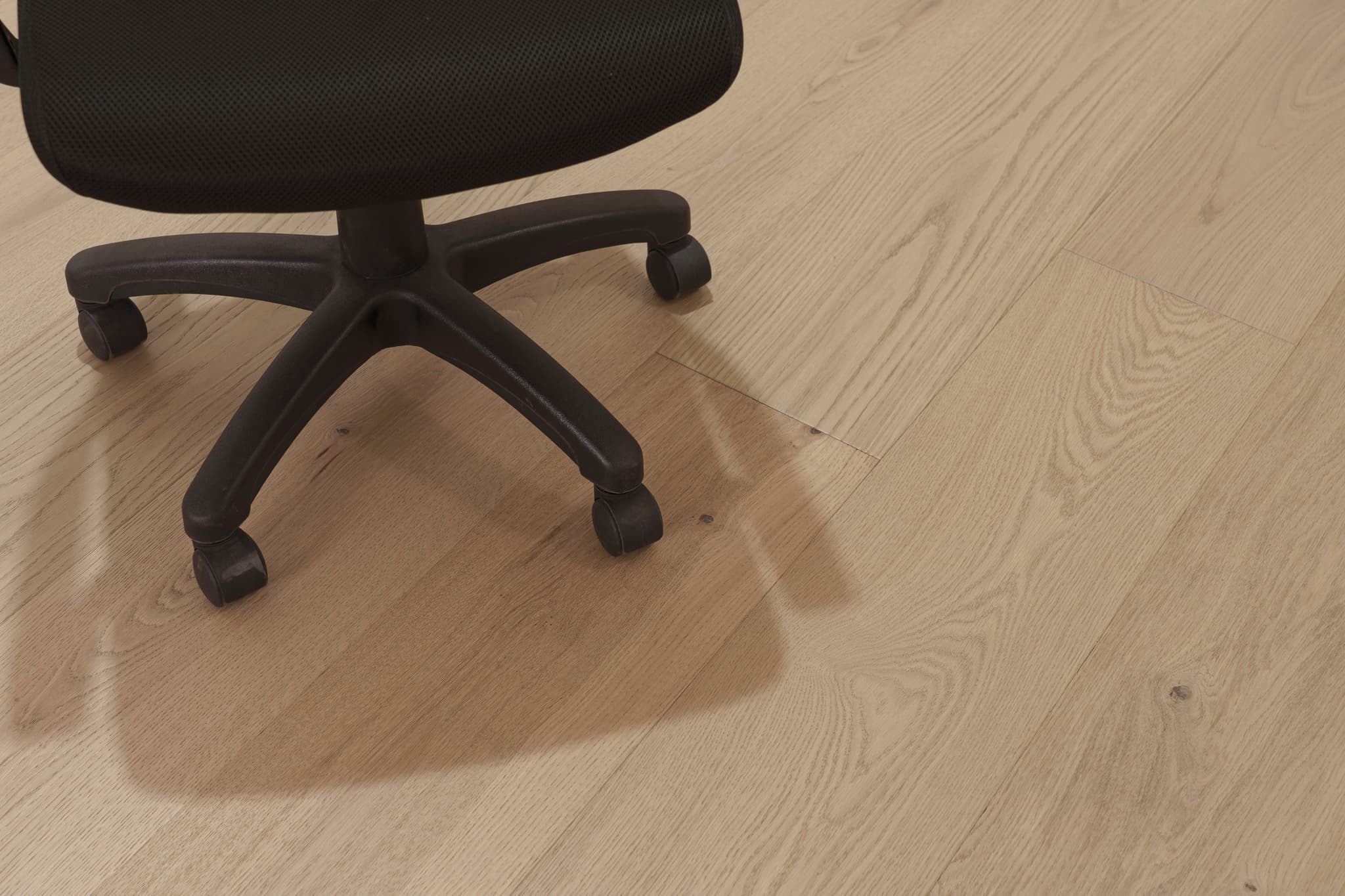 CALI Linden Blossom Engineered Hardwood - Green to the Core Flooring Barrel First Press Collection - view 2