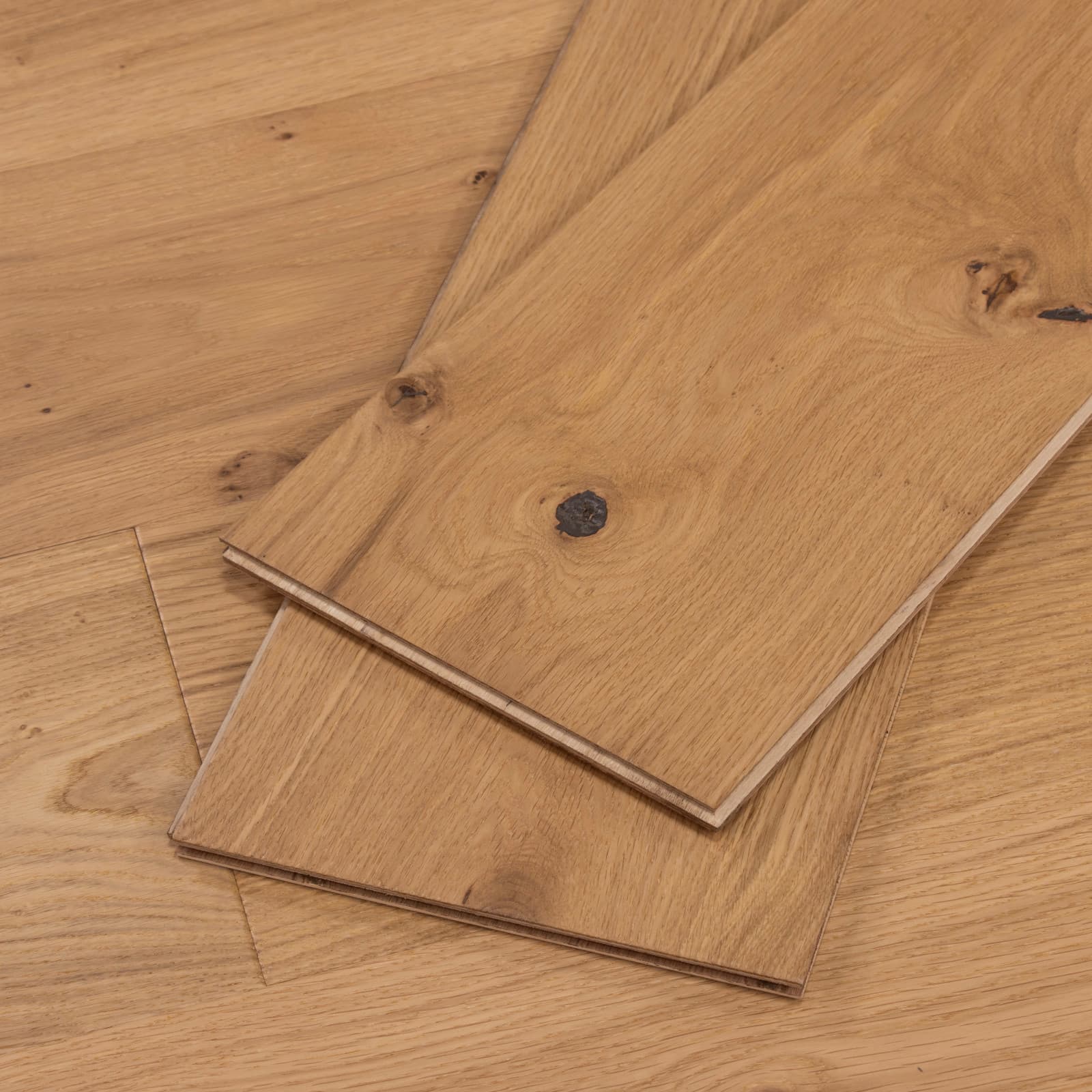CALI Fawn and Figure Engineered Hardwood - Green to the Core Flooring — First Press Collection — detail view 7