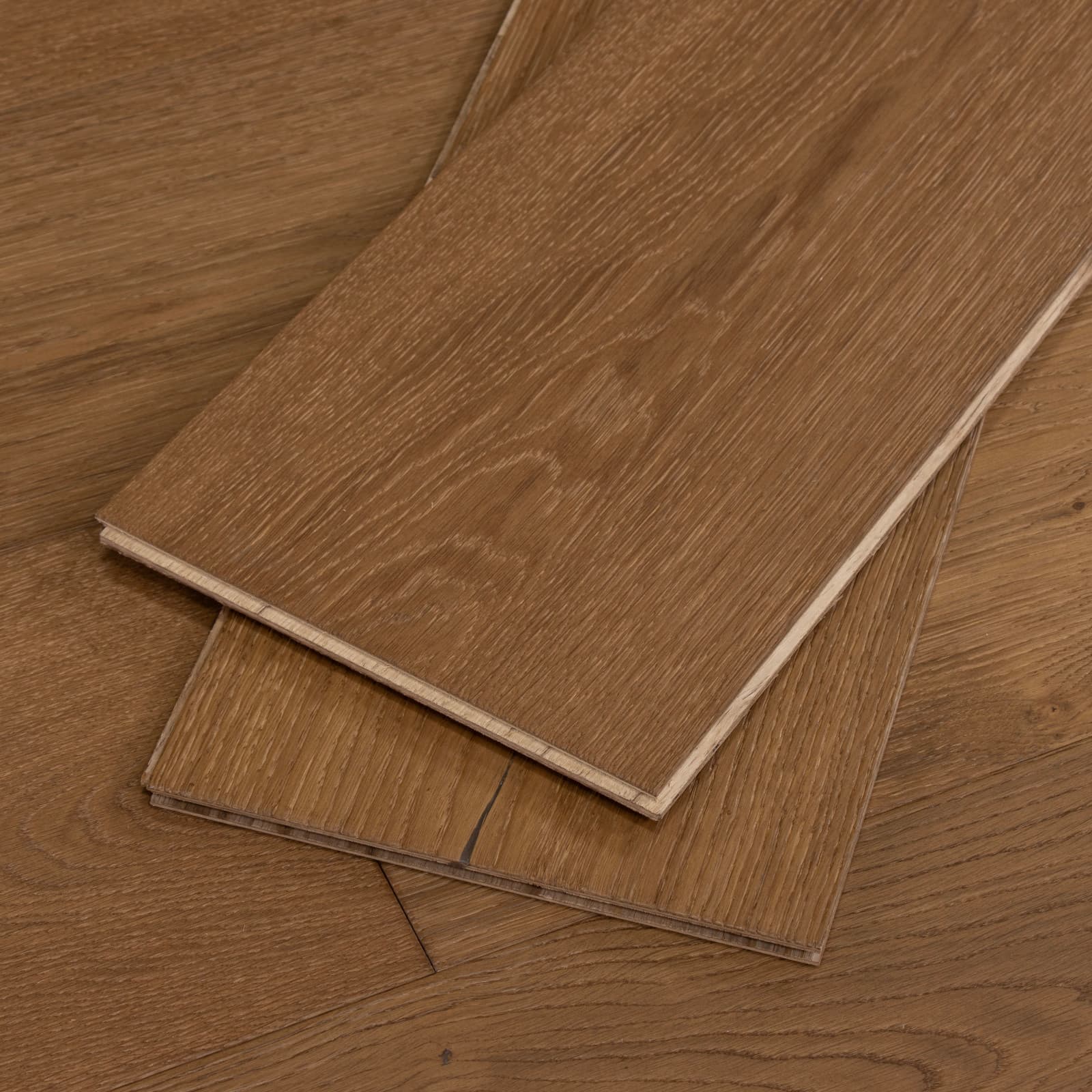 CALI Knotmeg Engineered Hardwood - Green to the Core Flooring — First Press Collection — detail view 6