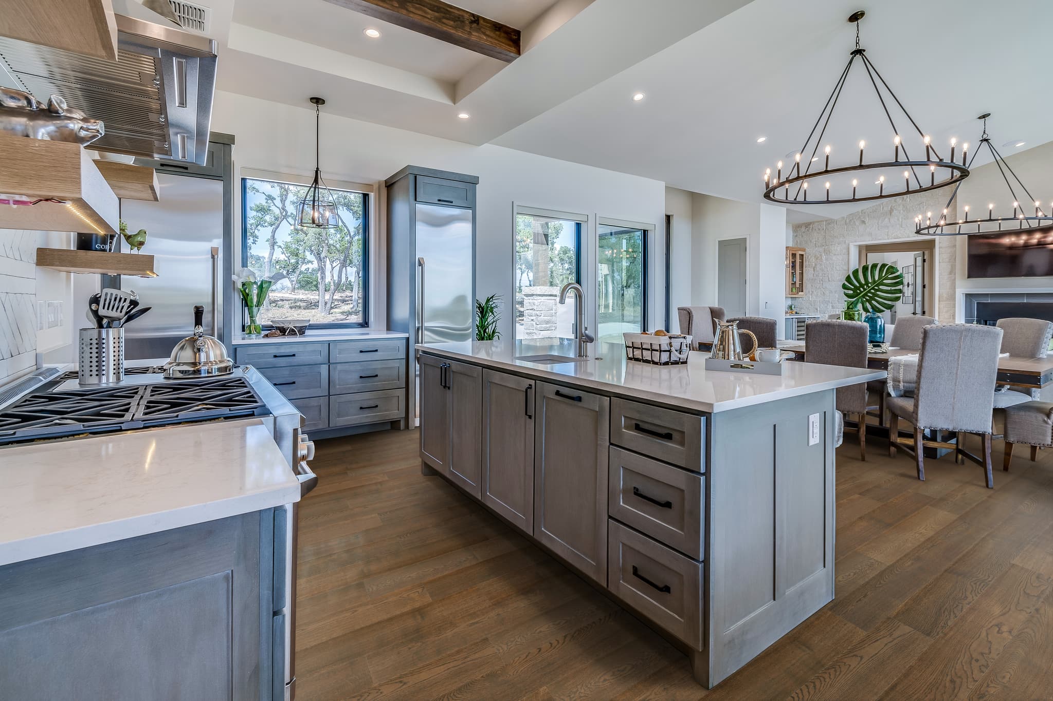 Top 5 Moody Floors for Dark, Dramatic Interiors