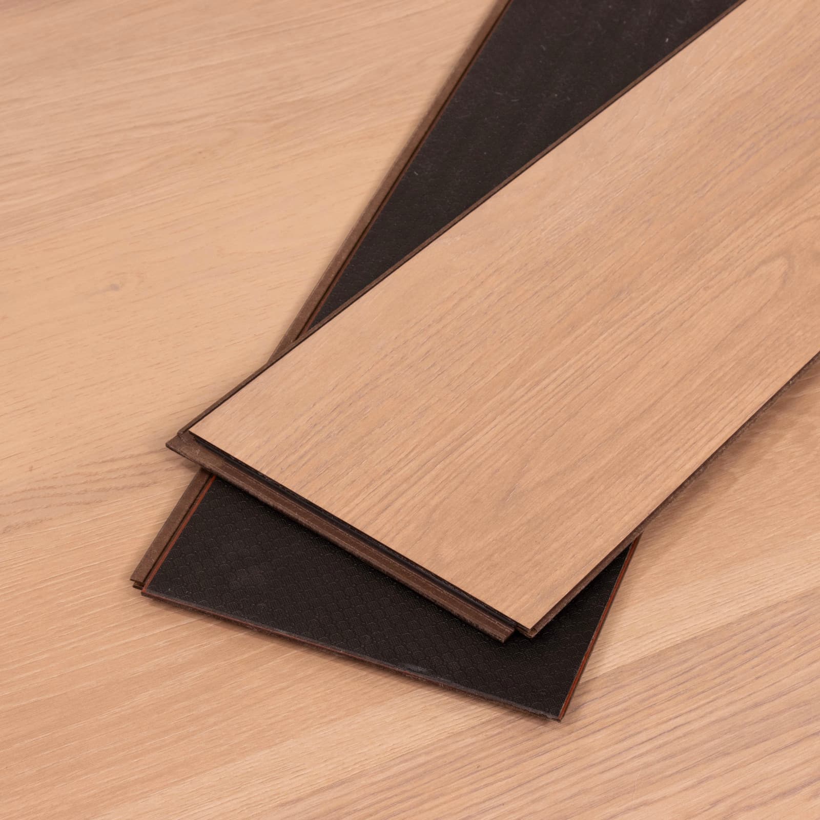 CALI Capitola Caramel Flooring — Mavericks Collection — detail view 6