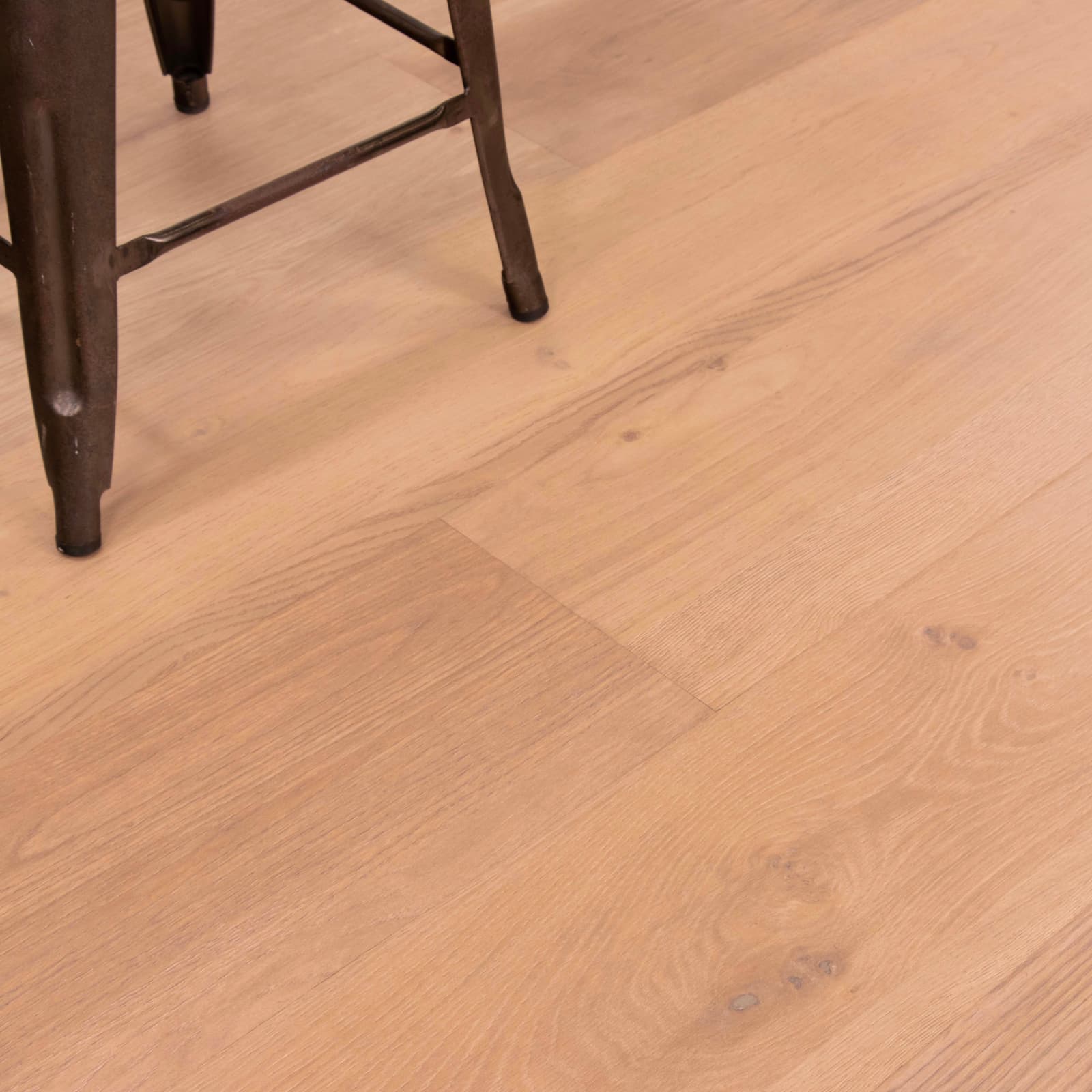 CALI Capitola Caramel Flooring — Mavericks Collection — detail view 3