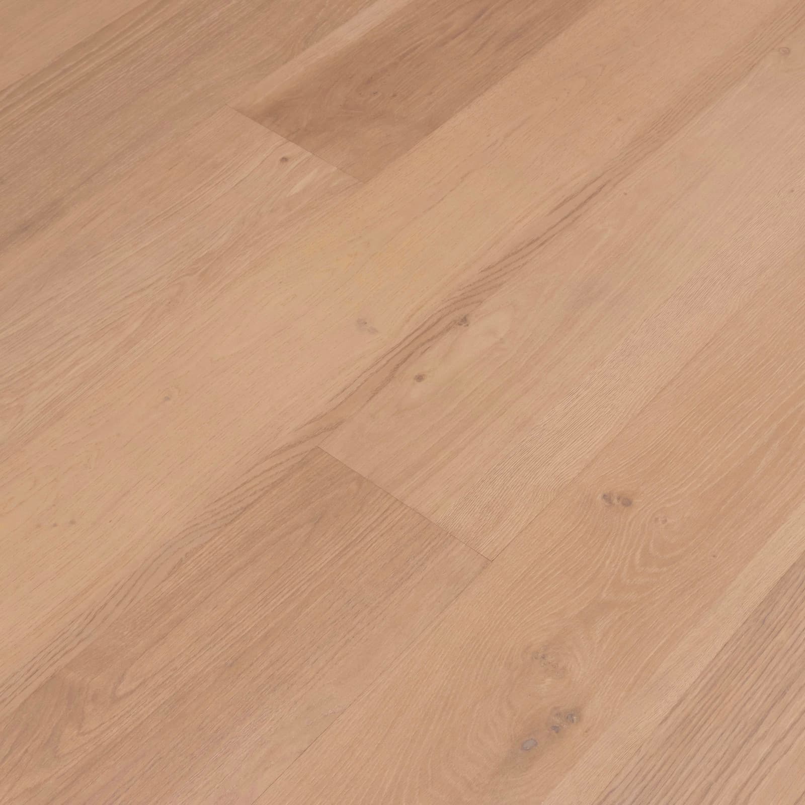 CALI Capitola Caramel Flooring — Mavericks Collection — plank close-up