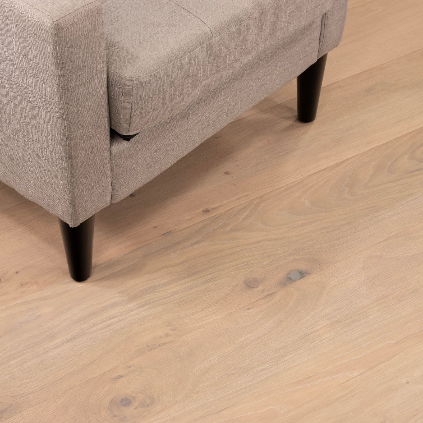 CALI Half Moon Oak Laminate Top Layer with High Density Wood Core Flooring — Mavericks Collection — detail view 3
