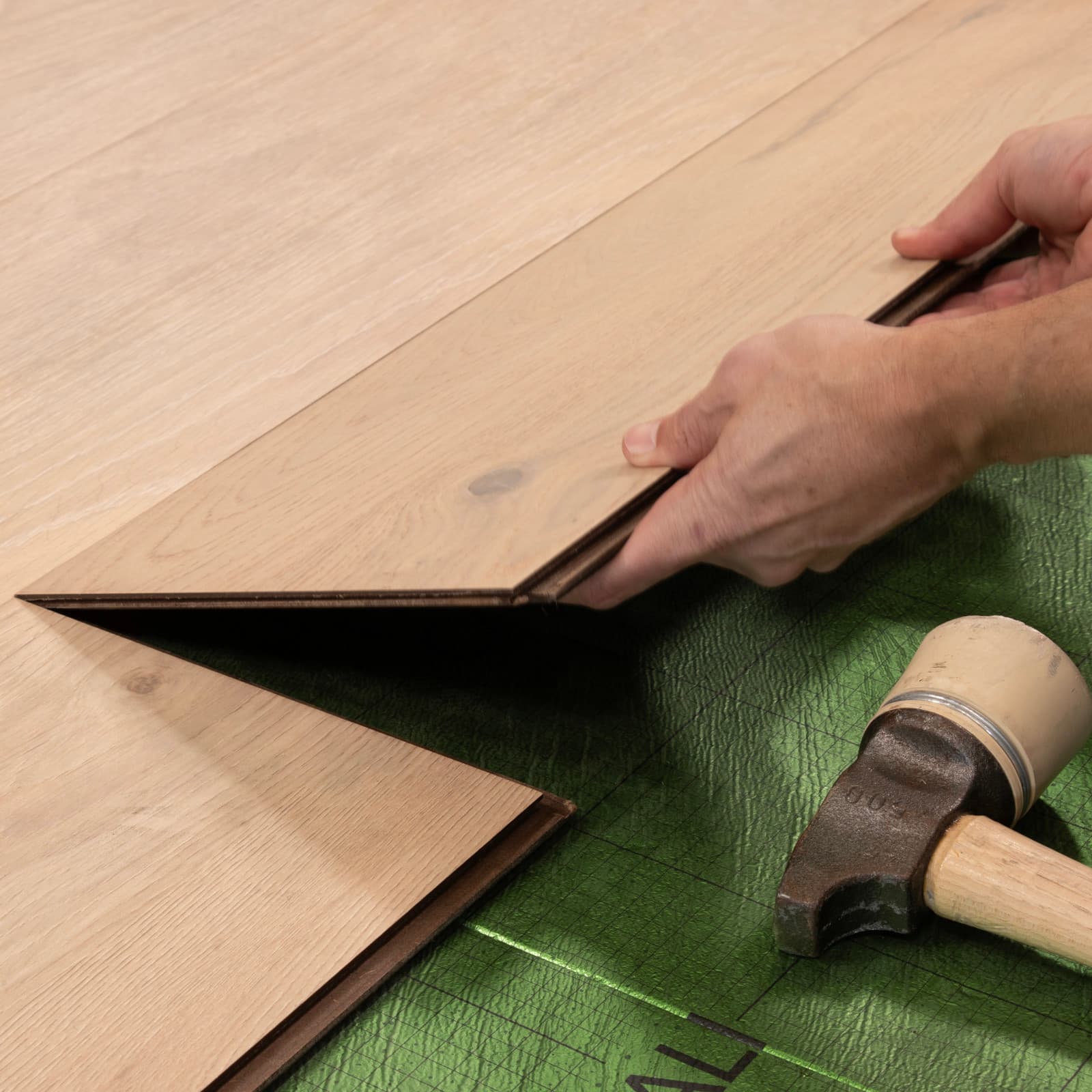 CALI Half Moon Oak Laminate Top Layer with High Density Wood Core Flooring — Mavericks Collection — detail view 4