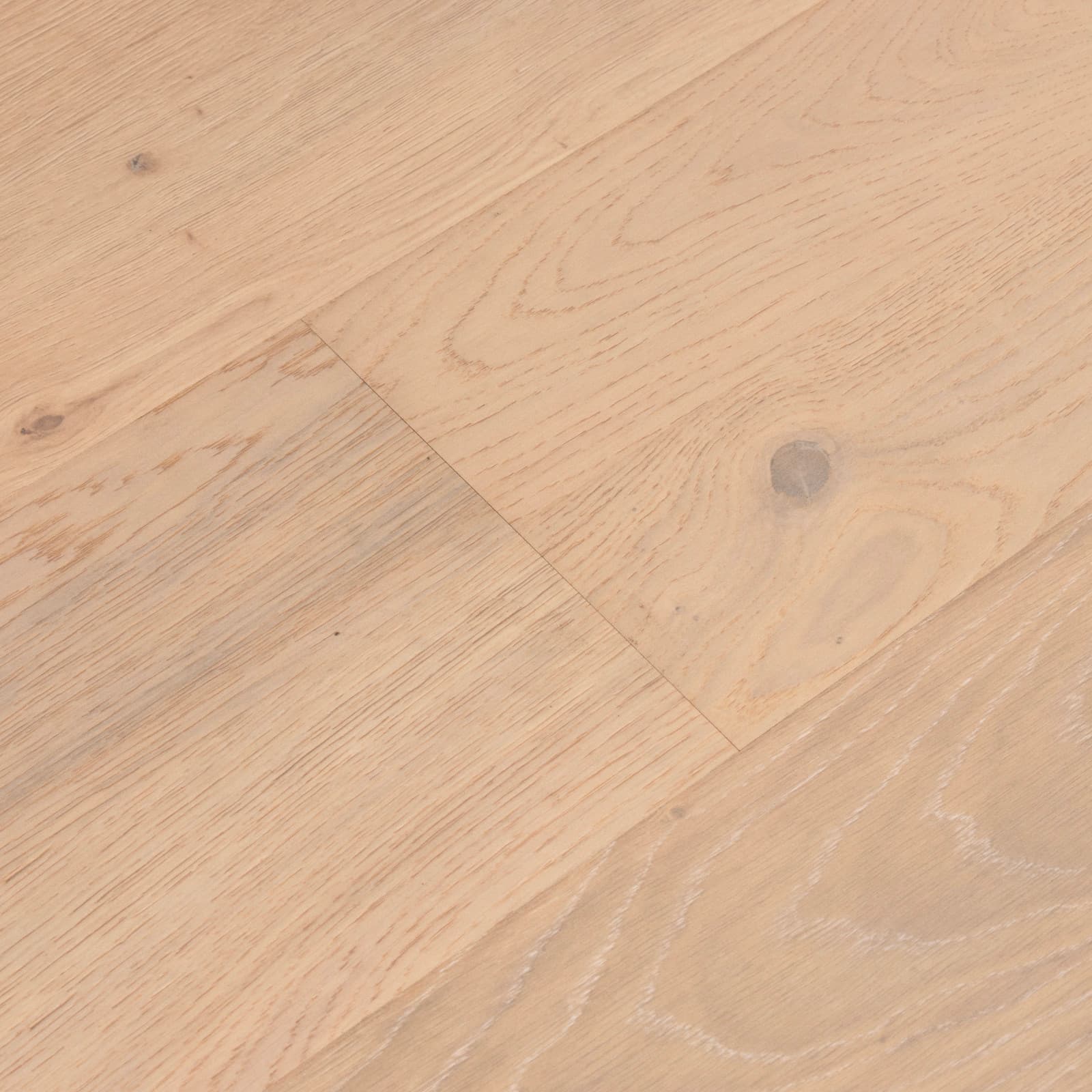 CALI Half Moon Oak Laminate Top Layer with High Density Wood Core Flooring — Mavericks Collection — detail view 5