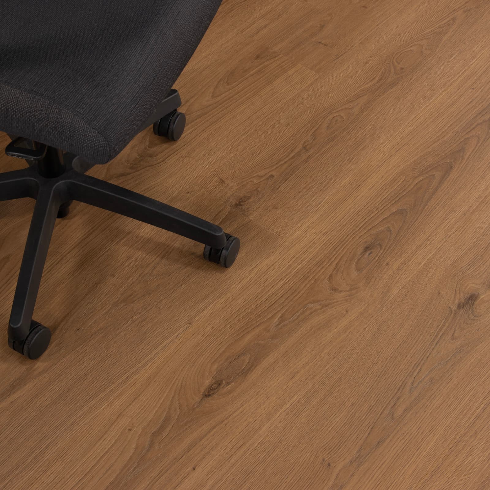 CALI Montara Oak Laminate Top Layer with High Density Wood Core Flooring Mavericks Collection - view 4