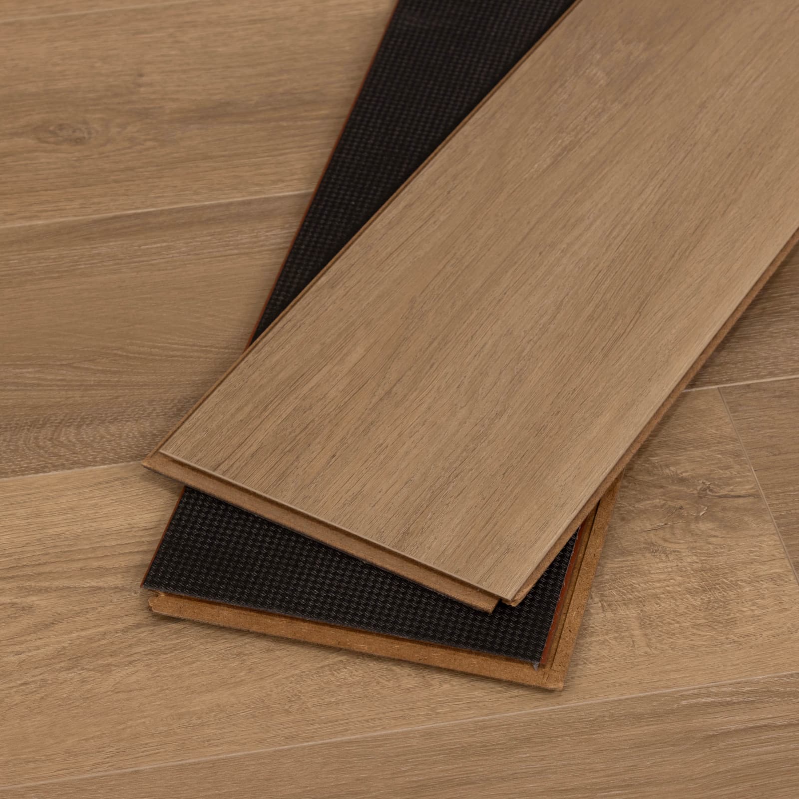 CALI Estuary Oak Laminate Top Layer with High Density Wood Core Flooring — Pacifica Collection — detail view 7