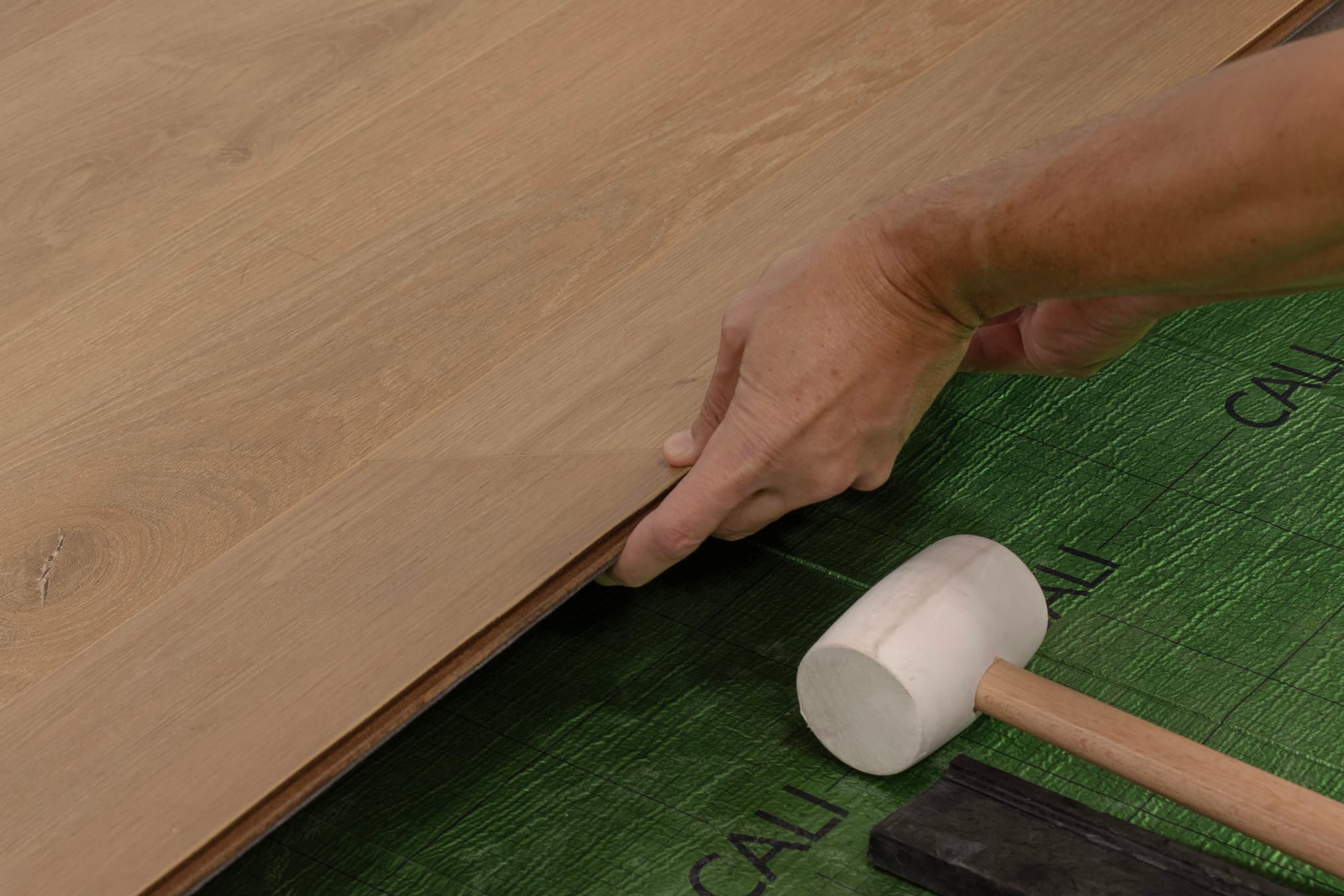 CALI Surfwood Laminate Top Layer with High Density Wood Core Flooring Pacifica Collection - view 4