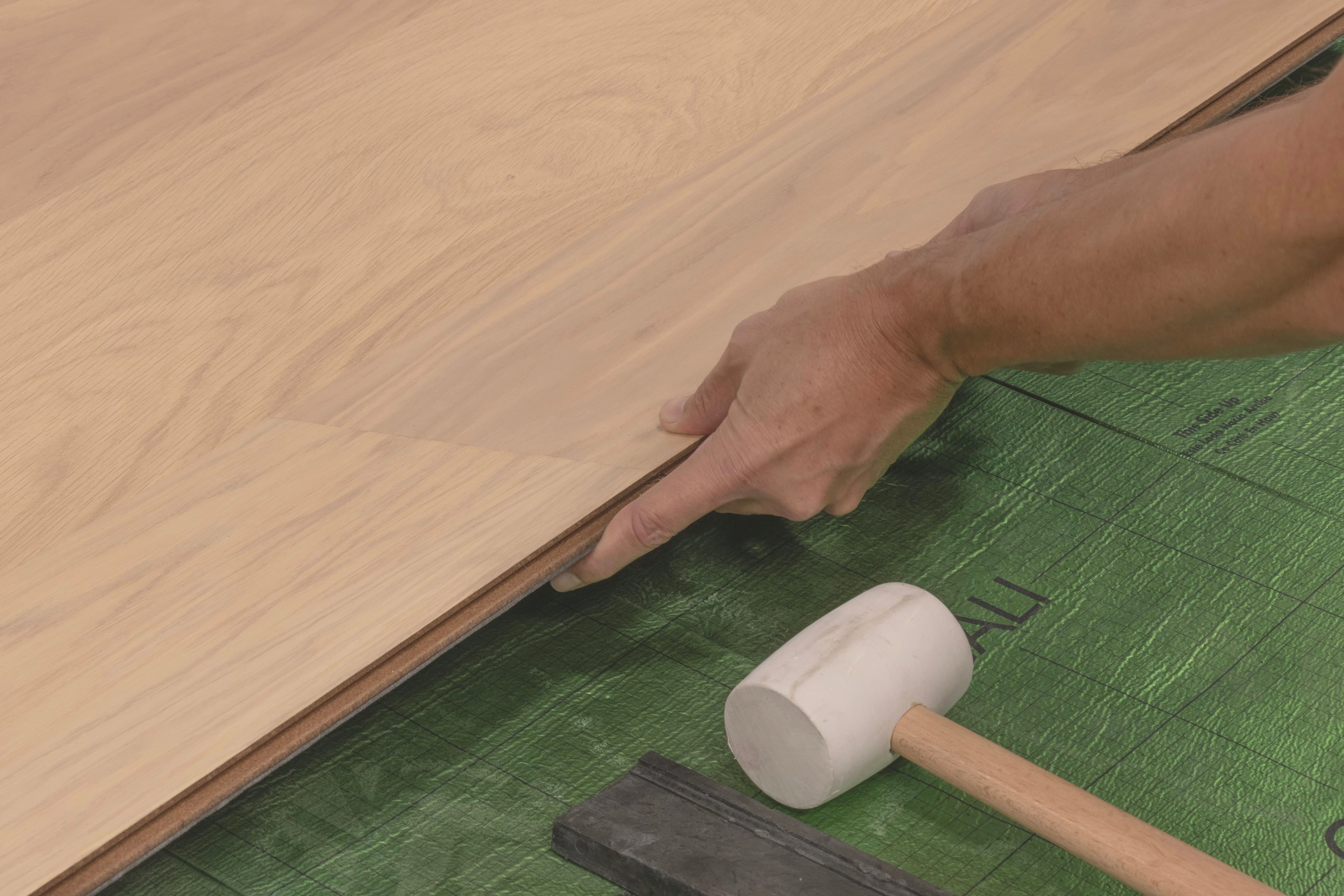 Sycamore Buff Santa Cruz Laminate Flooring - Image 4