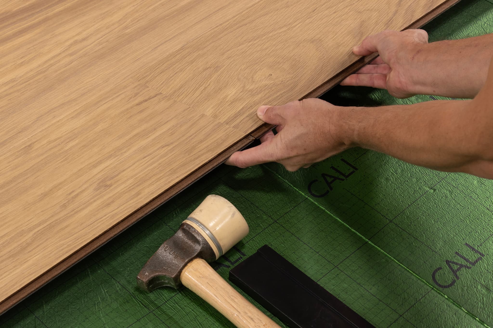 CALI Surf Shop Laminate Top Layer with High Density Wood Core Flooring Santa Cruz Collection - view 5