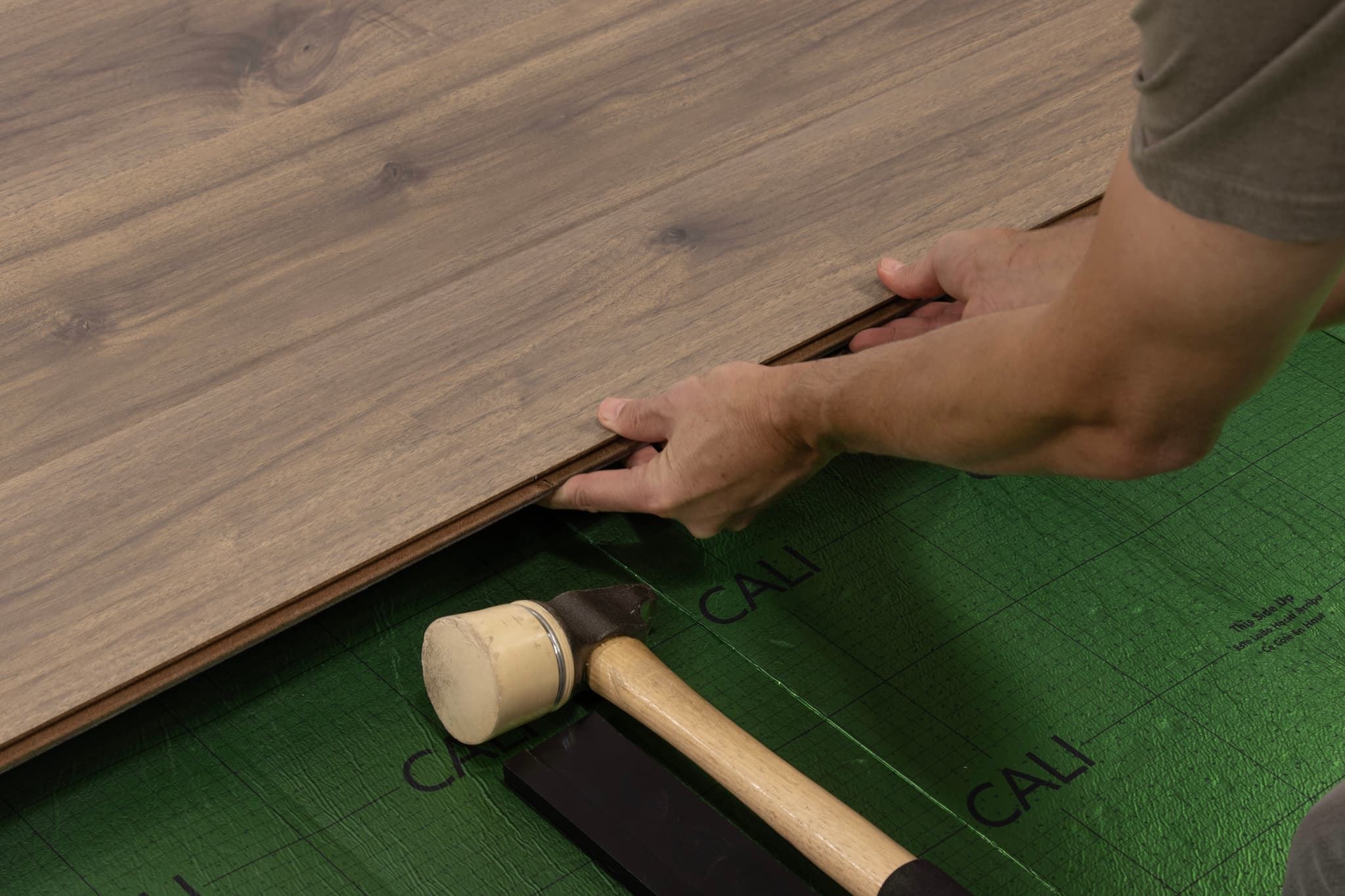 CALI Misty Wood Walnut Laminate Top Layer with High Density Wood Core Flooring Santa Cruz Collection - view 4