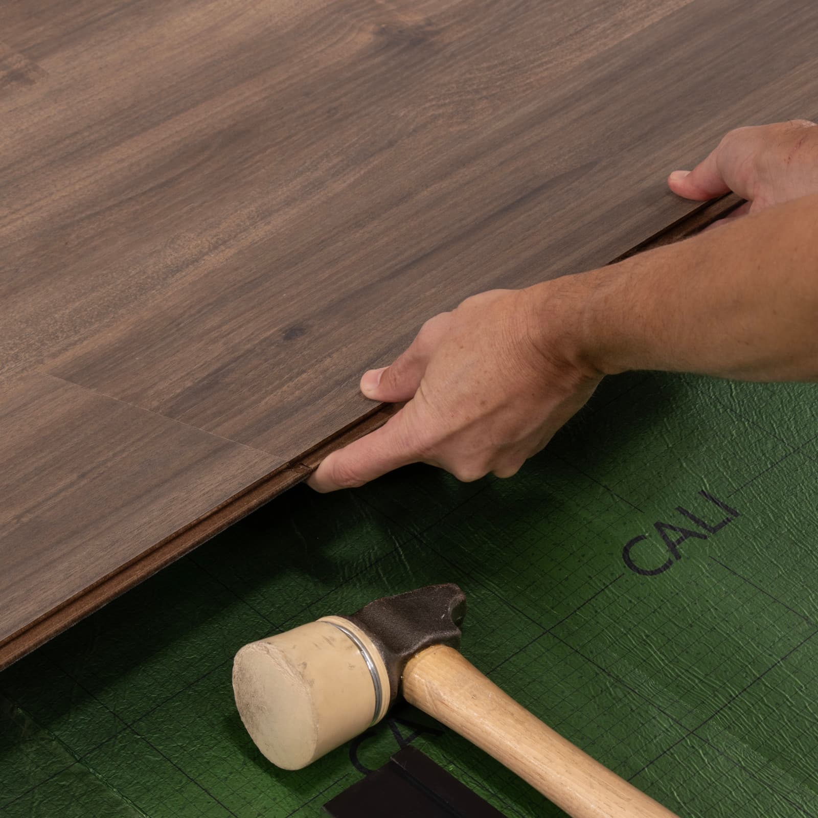 CALI Beau Bark Laminate Top Layer with High Density Wood Core Flooring — Santa Cruz Collection — detail view 5