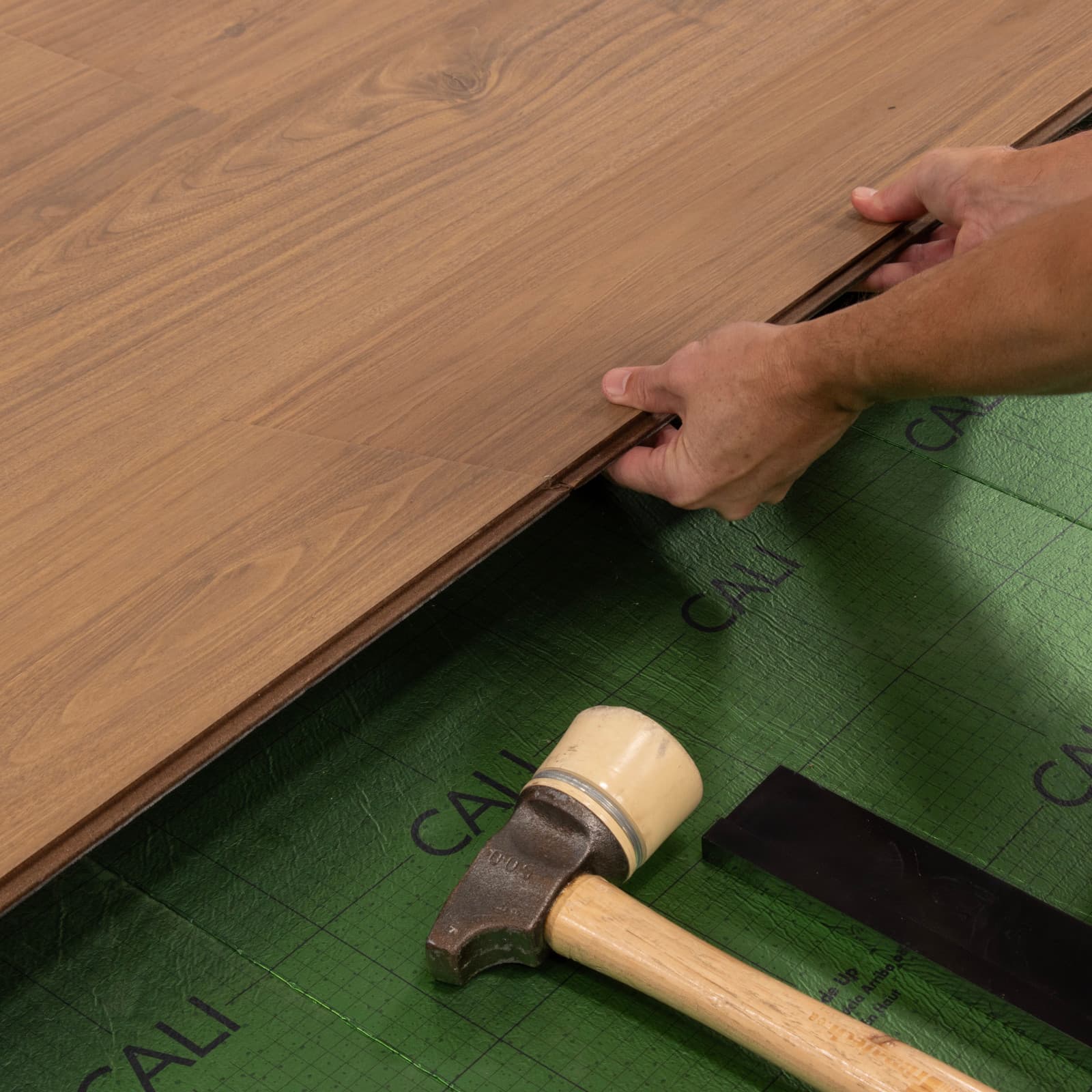 CALI Wharf Walk Laminate Top Layer with High Density Wood Core Flooring — Santa Cruz Collection — detail view 3