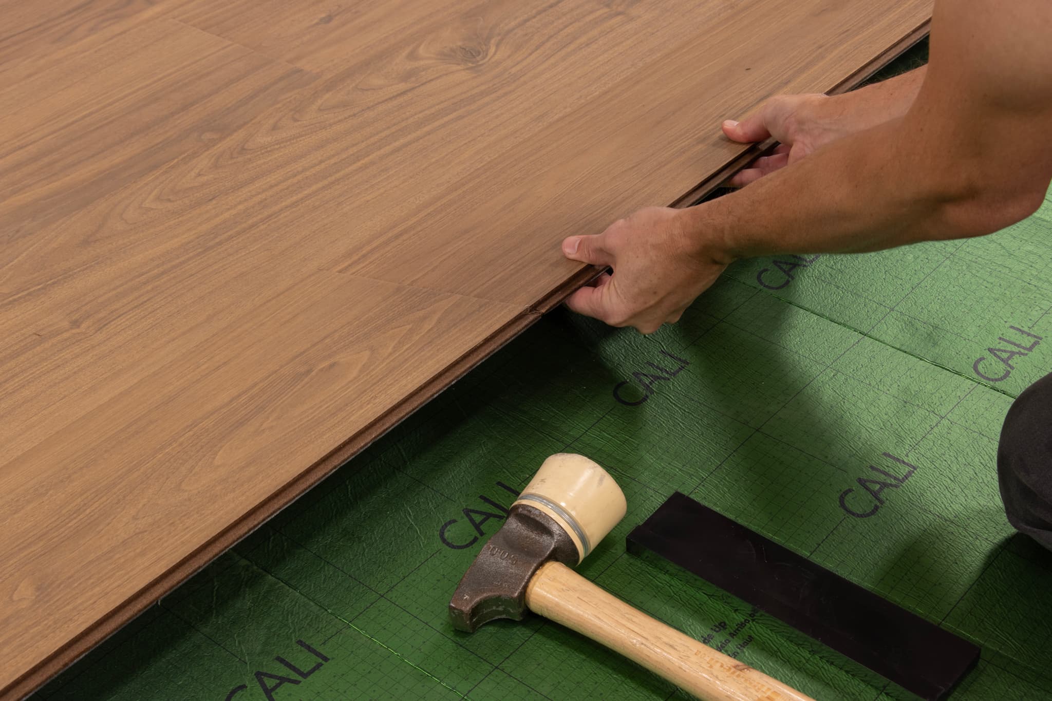 CALI Wharf Walk Laminate Top Layer with High Density Wood Core Flooring Santa Cruz Collection - view 3