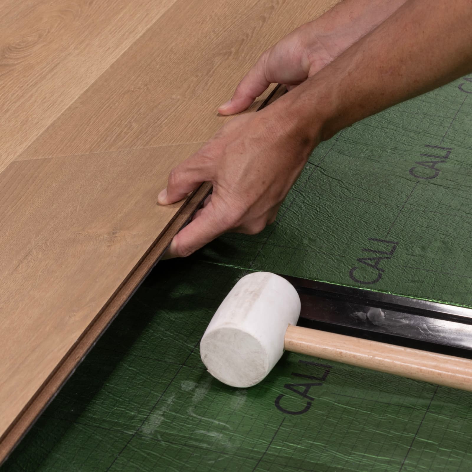 CALI Belmont Bluffs Laminate Top Layer with High Density Wood Core Flooring — Santa Cruz Collection — detail view 4