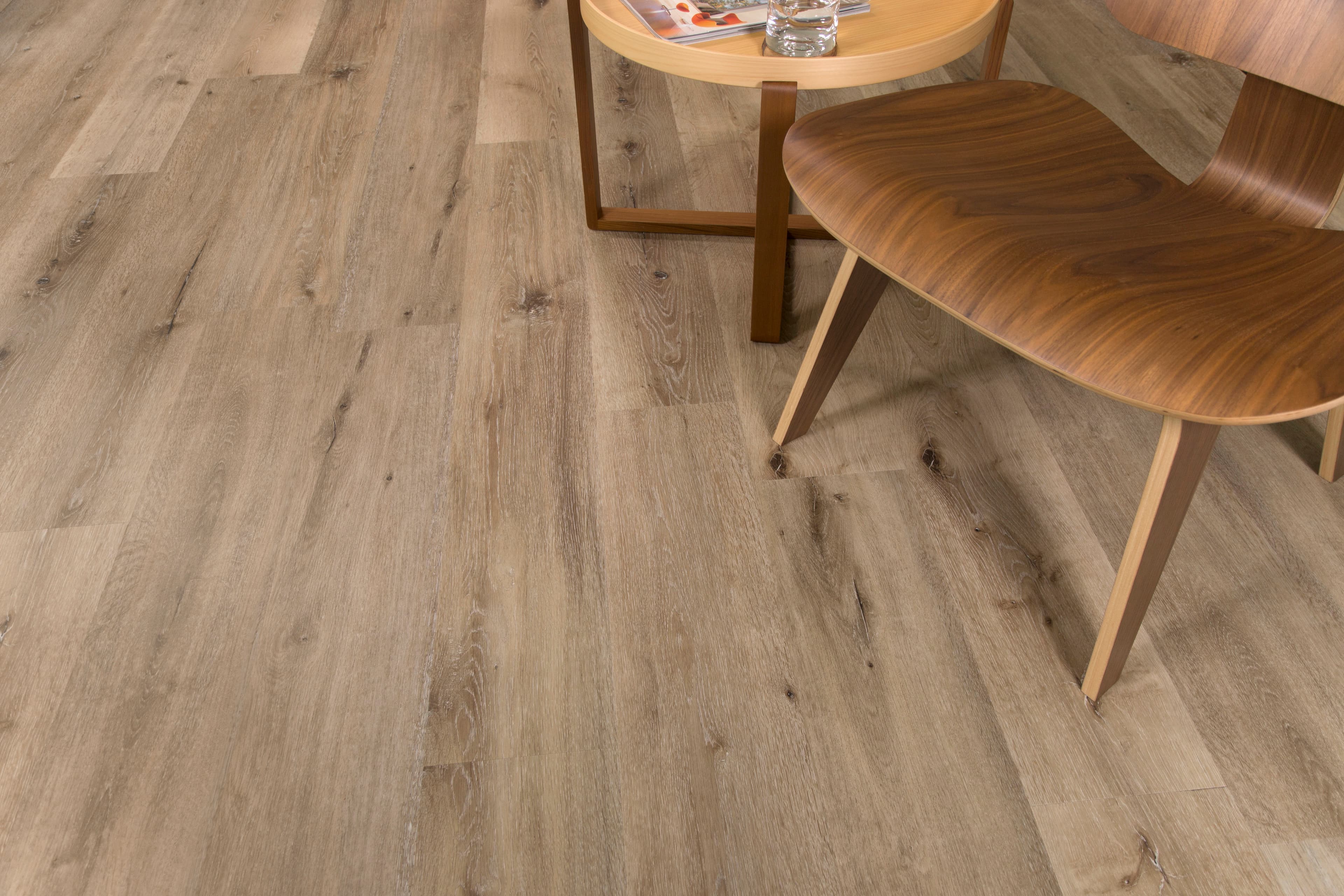 Aged Hickory Select Vinyl Flooring - Image 4
