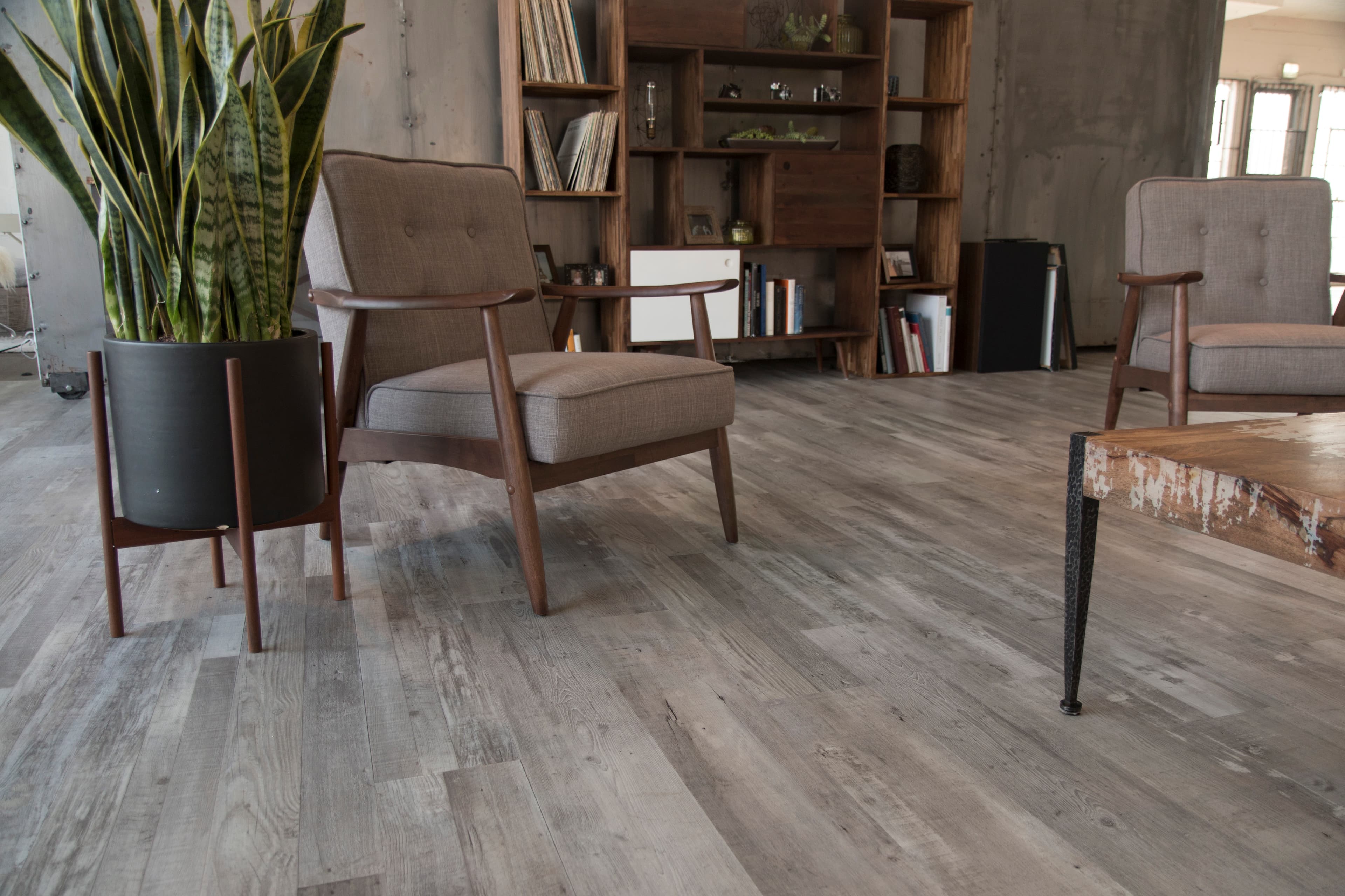 Gray Ash Select Premium Vinyl Flooring - Image 4