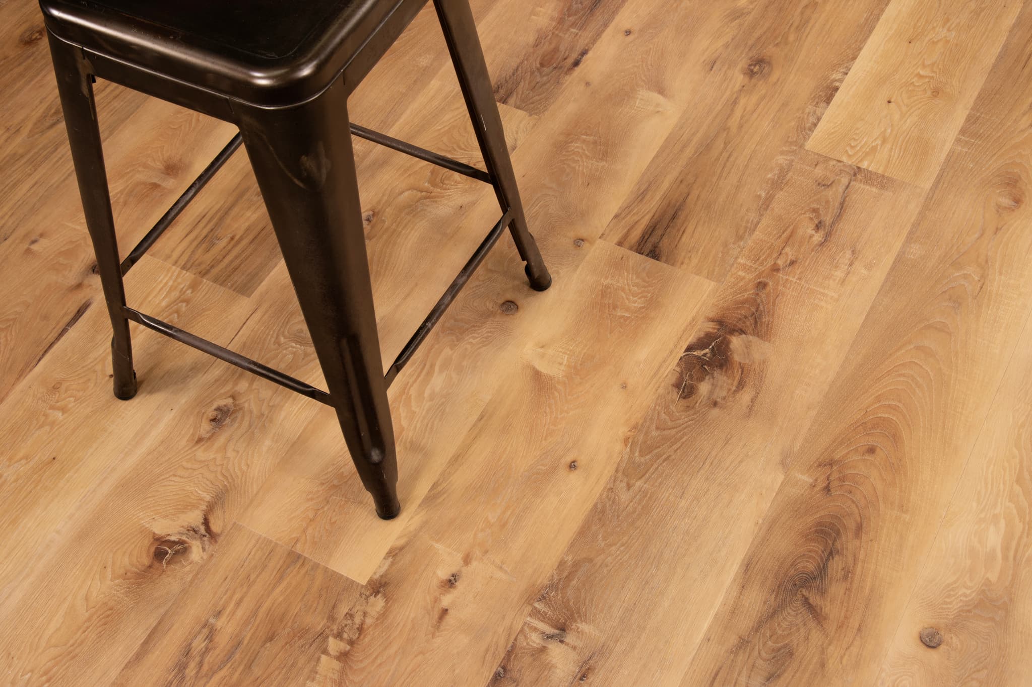 CALI North Shore Oak 100% Waterproof GeoCore (SPC) Flooring Select Premium Collection - view 3