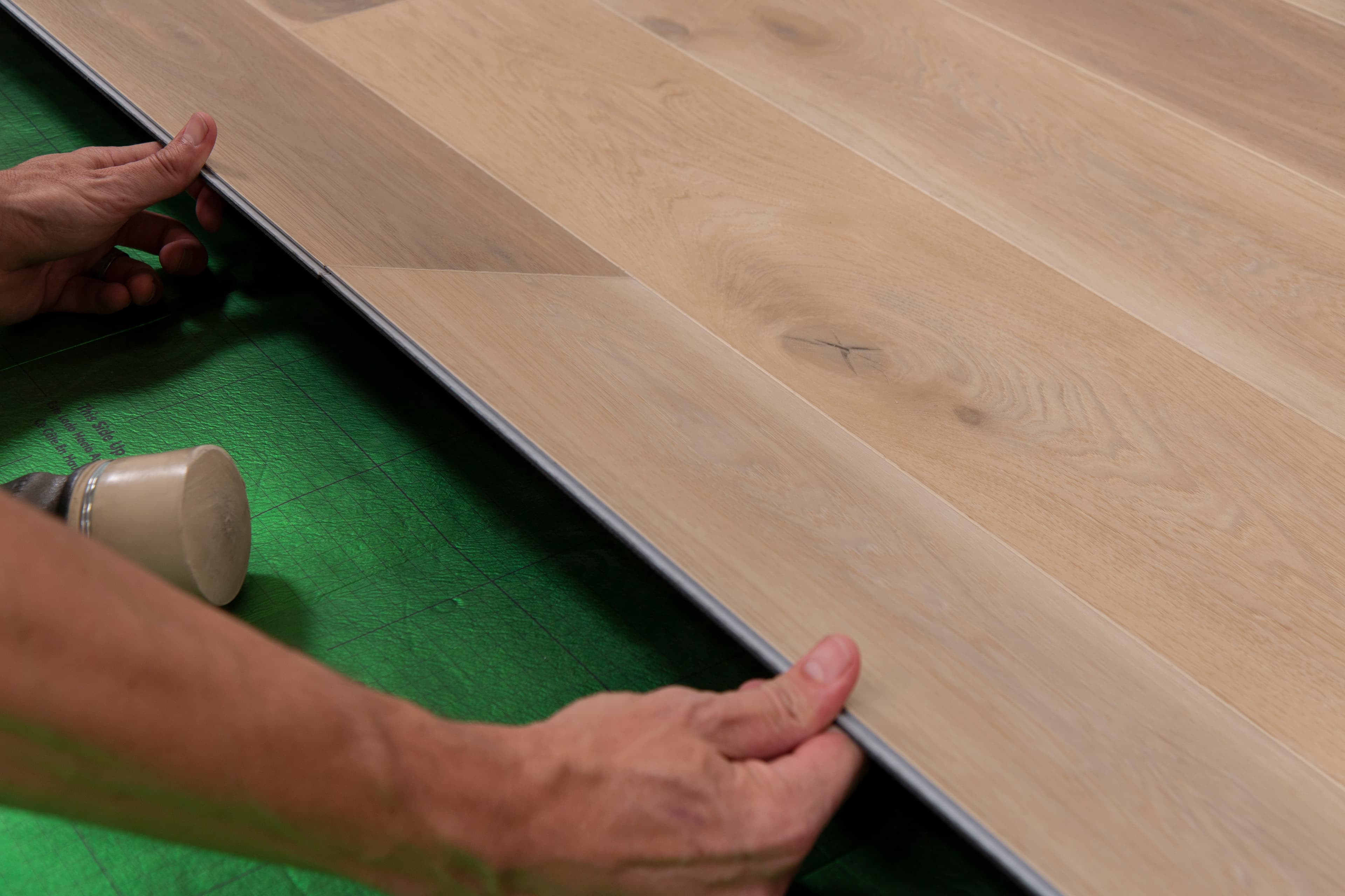 Cantina Oak Windansea Vinyl Flooring - Image 5