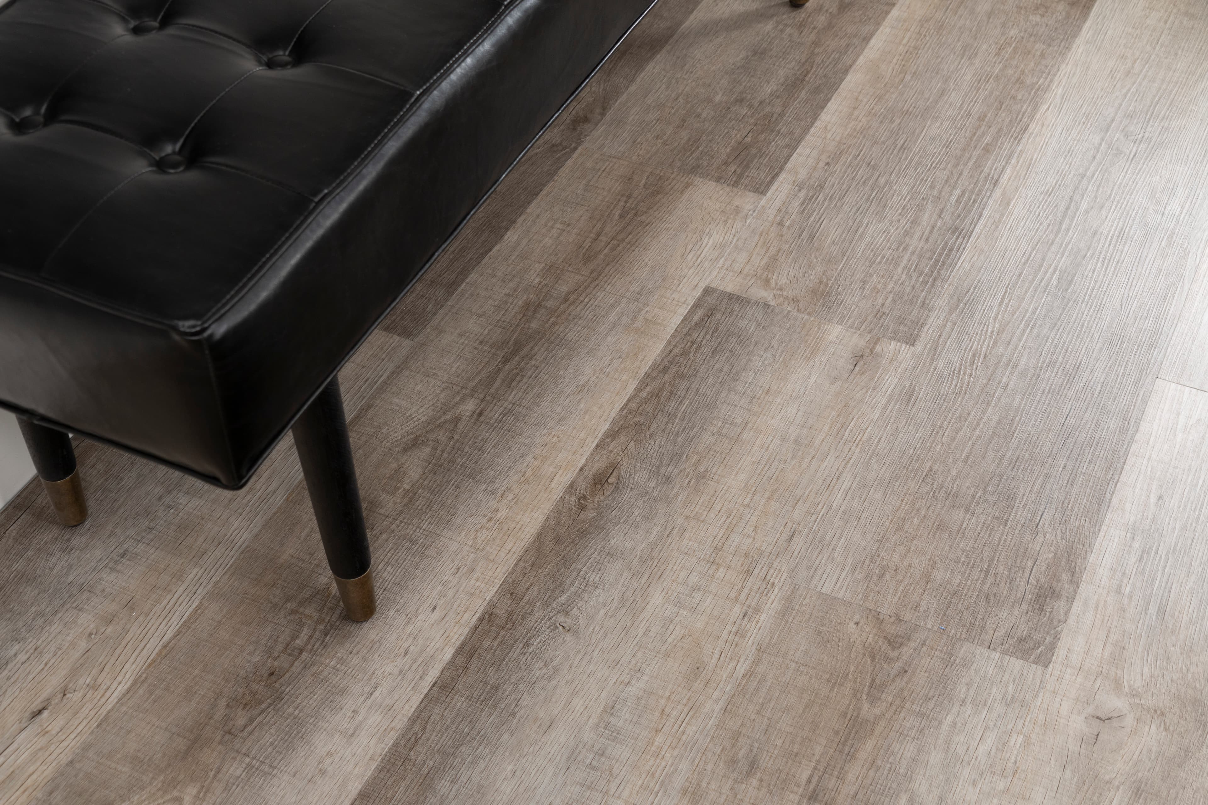 Seaswept Oak Select XL Vinyl Flooring - Image 3