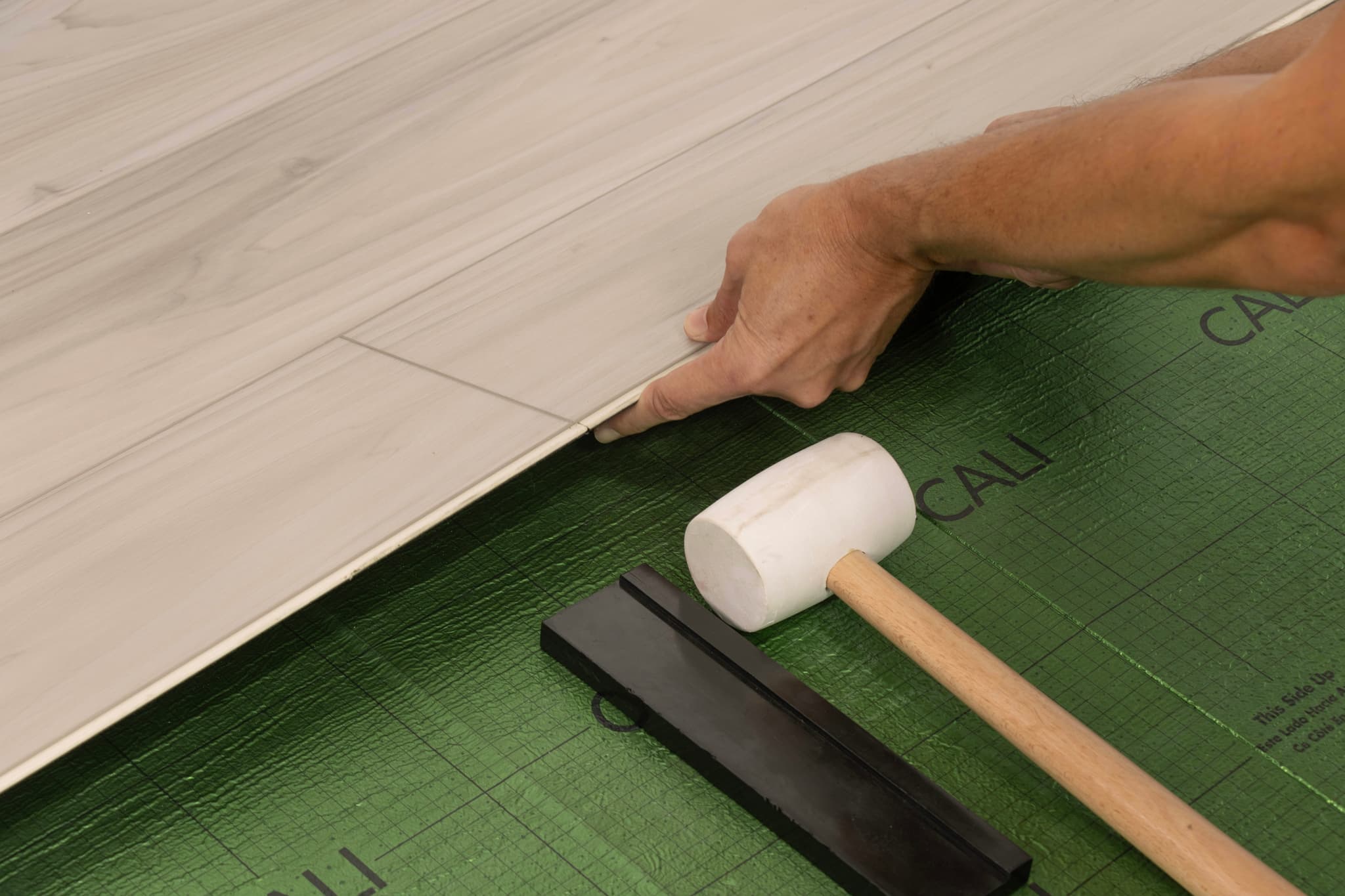 CALI Railway Gray 100% Waterproof (WPC) Flooring Trestles Collection - view 4