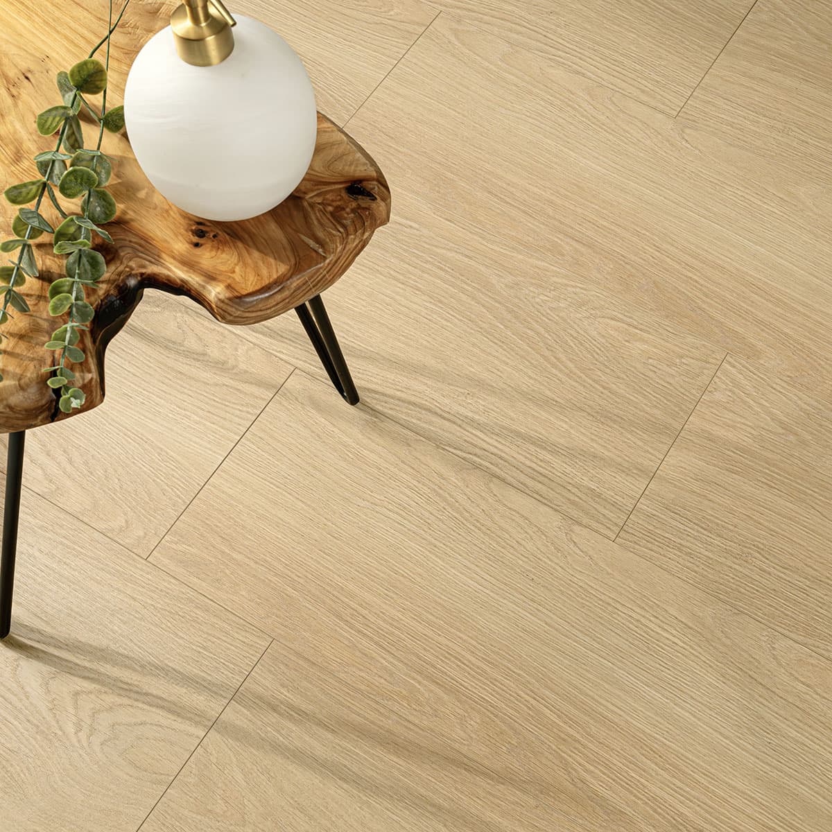MSI Everlife Hybrid Houston Trail 100% Waterproof Hybrid Rigid Core Flooring — Shorecliffs Collection — detail view 4