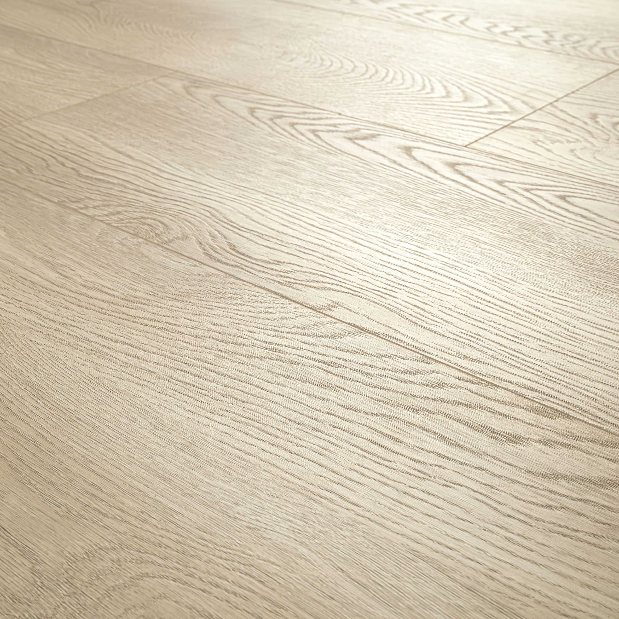 MSI Everlife Hybrid Schertz Oak 100% Waterproof Hybrid Rigid Core Flooring — Shorecliffs Collection — detail view 9