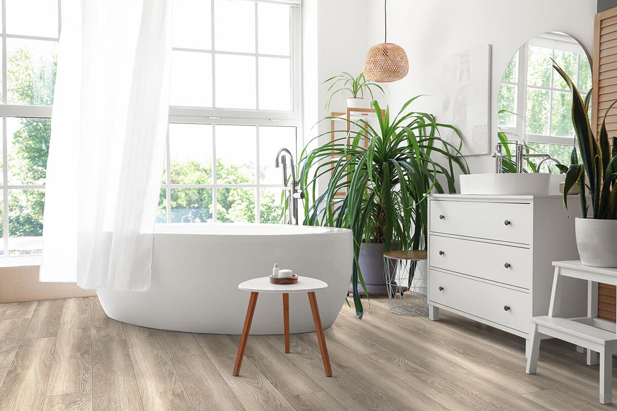 MSI Everlife Hybrid Wixom Valley 100% Waterproof Hybrid Rigid Core Flooring — Shorecliffs Collection — detail view 4