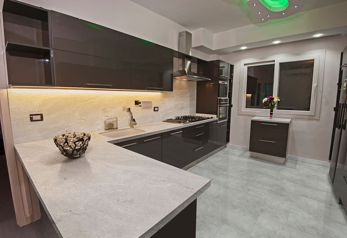 MSI Everlife Mountains Gray 100% Waterproof Rigid Core (SPC) Flooring — Trecento Collection — detail view 3