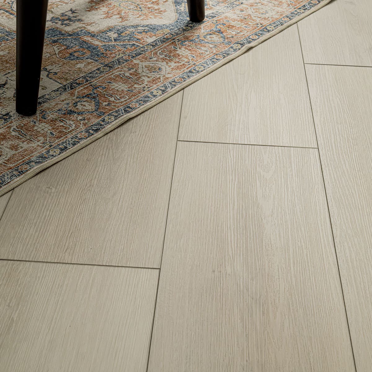 MSI Everlife Honeybella Oak 100% Waterproof Rigid Core (SPC) Flooring — XL Cyrus Collection — detail view 6